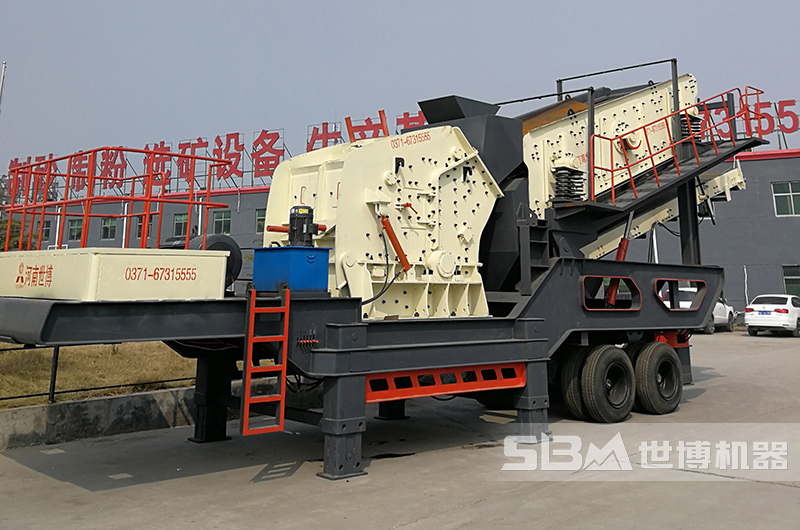 輪胎移動(dòng)式砂石粉碎機圖片