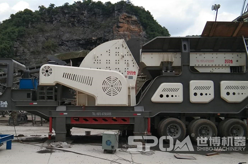 1615型移動(dòng)重錘破碎機